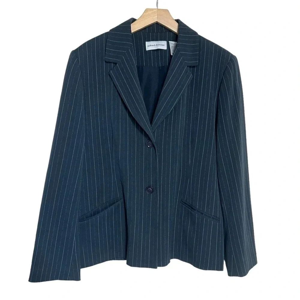 Alfred Dunner Blazer 16 Navy Blue Pinstripe Two-Button Lined Professional Jacket